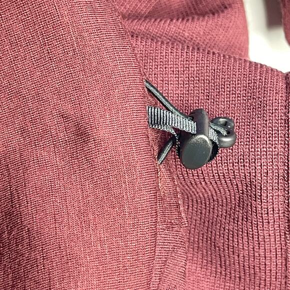 Icebreaker Mens Dalston Long Sleeve Crewneck size Medium Wool Blend Maroon New - Picture 10 of 10